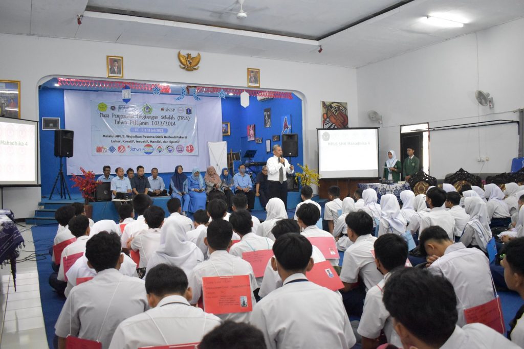 smk farmasi, smk tkj, smk dkv