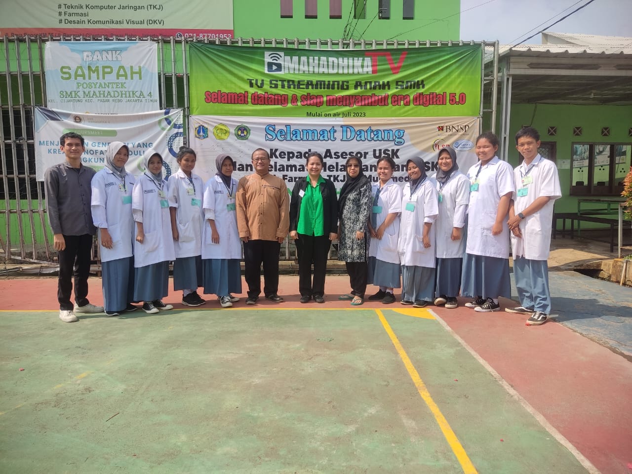 usk smk farmasi