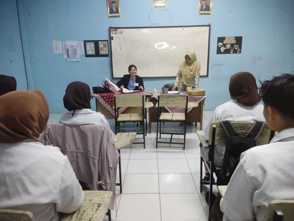 usk smk farmasi